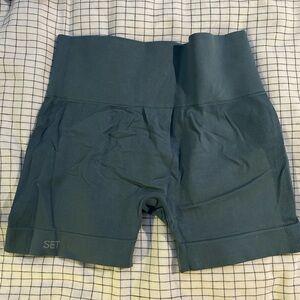 Blue SET active shorts